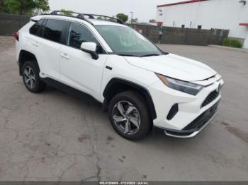  Salvage Toyota RAV4