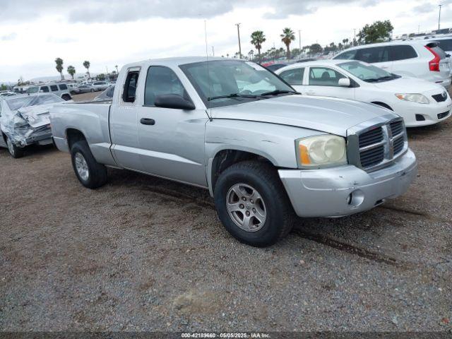  Salvage Dodge Dakota