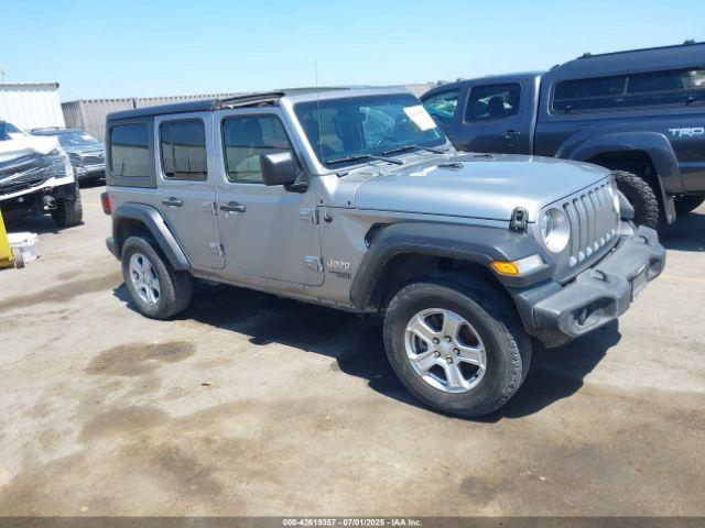  Salvage Jeep Wrangler