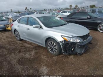 Salvage Nissan Altima