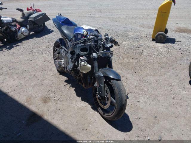  Salvage Suzuki Gsx-r750