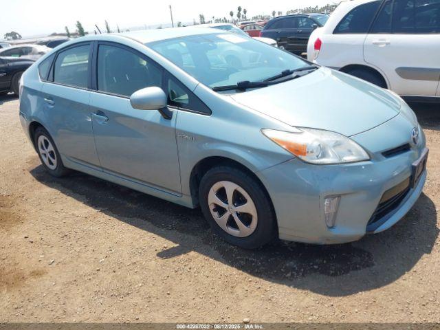  Salvage Toyota Prius