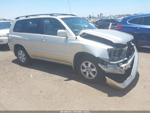  Salvage Toyota Highlander