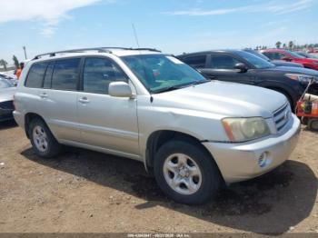  Salvage Toyota Highlander