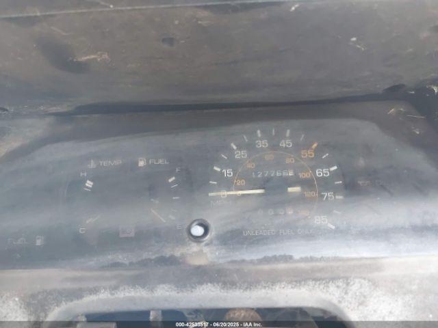 Chevrolet Nova Image 4