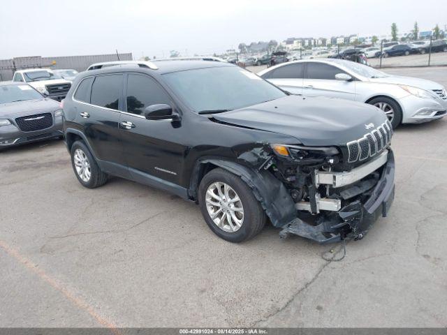  Salvage Jeep Cherokee