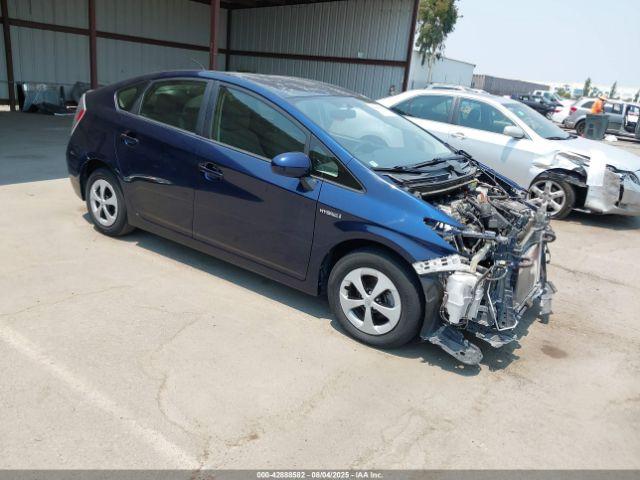  Salvage Toyota Prius