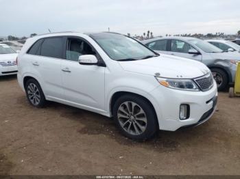  Salvage Kia Sorento