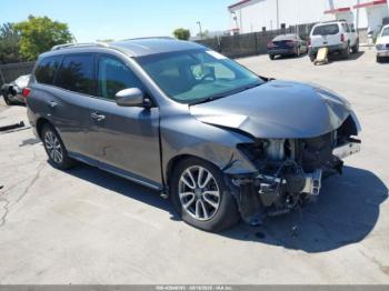  Salvage Nissan Pathfinder