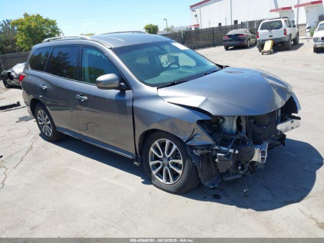  Salvage Nissan Pathfinder
