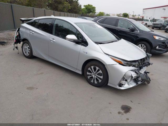  Salvage Toyota Prius Prime