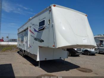  Salvage Coachmen Oachman 5th Wheel