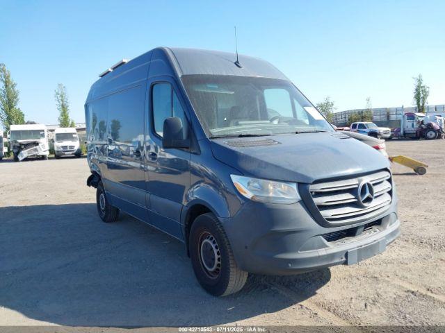  Salvage Mercedes-Benz Sprinter 2500