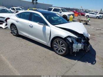  Salvage Lexus Es