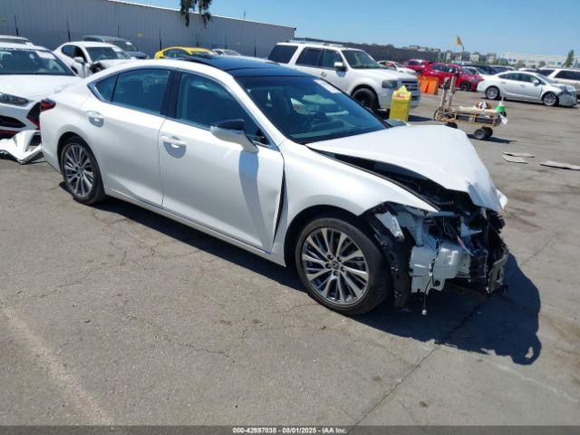  Salvage Lexus Es