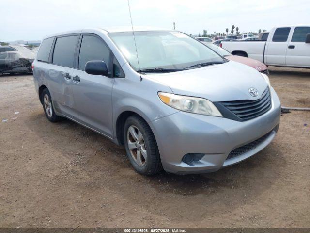 Salvage Toyota Sienna