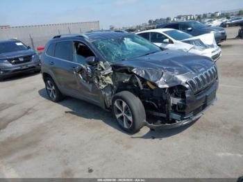  Salvage Jeep Cherokee