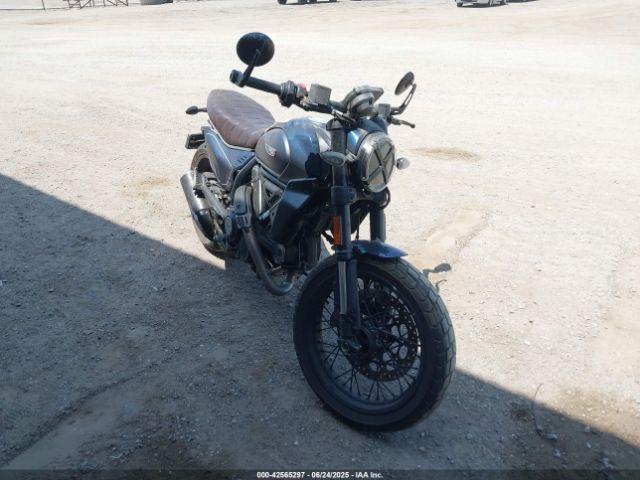  Salvage Ducati Scrambler