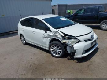  Salvage Toyota Prius v