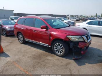  Salvage Nissan Pathfinder