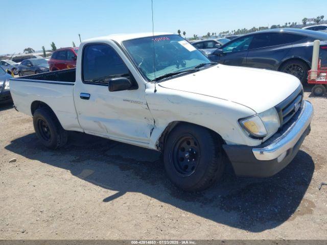  Salvage Toyota Tacoma