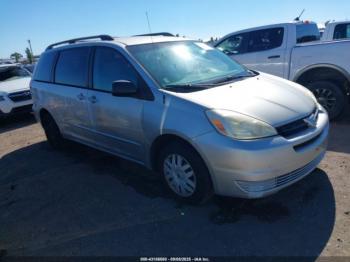  Salvage Toyota Sienna