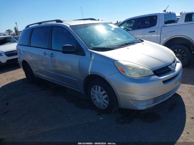  Salvage Toyota Sienna