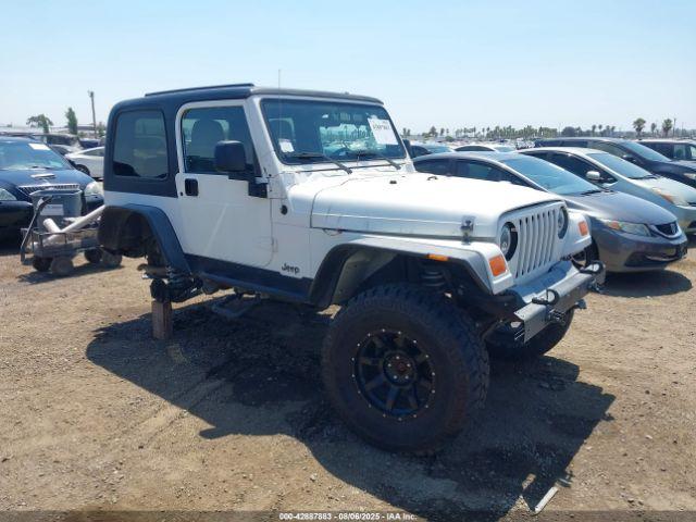  Salvage Jeep Wrangler