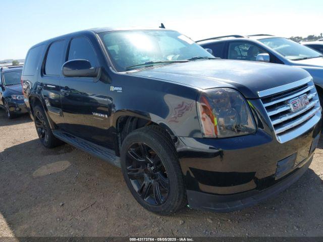  Salvage GMC Yukon