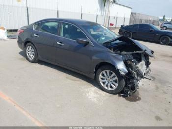  Salvage Nissan Altima