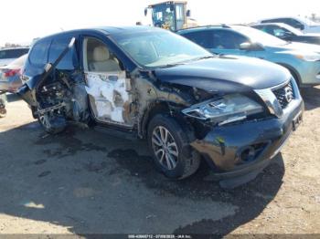  Salvage Nissan Pathfinder