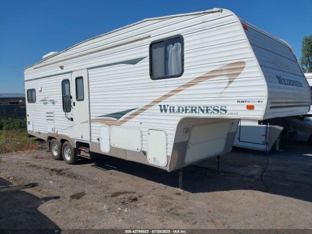  Salvage Fleetwood Trailer