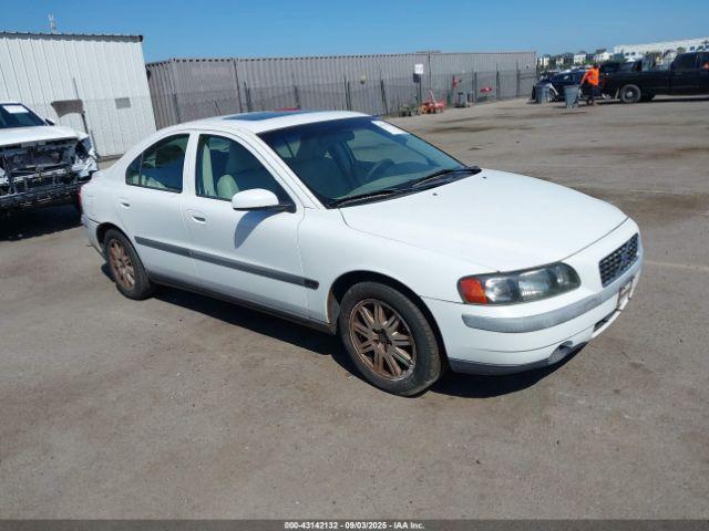 Salvage Volvo S60