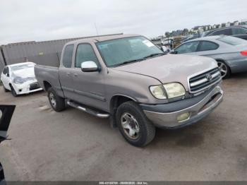  Salvage Toyota Tundra
