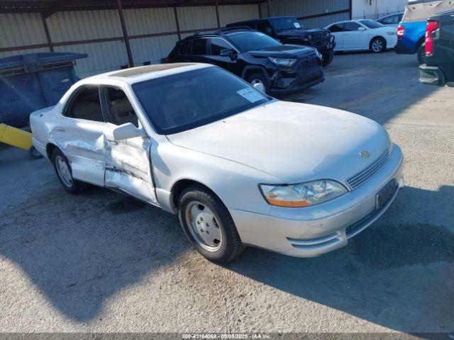  Salvage Lexus Es