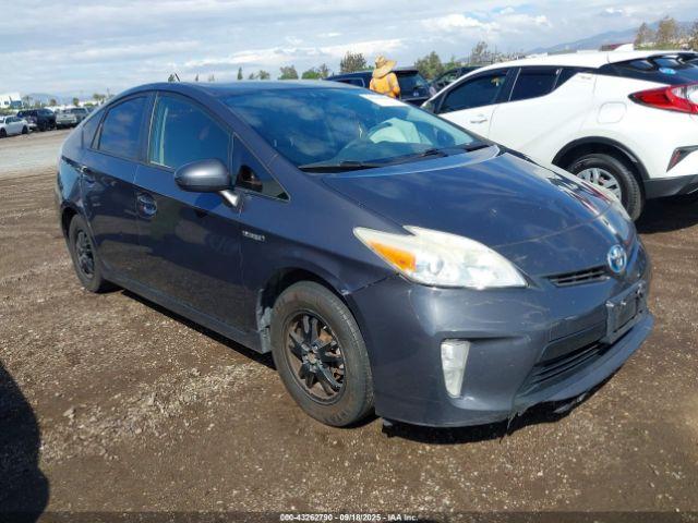  Salvage Toyota Prius