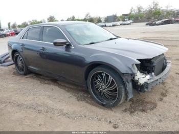  Salvage Chrysler 300
