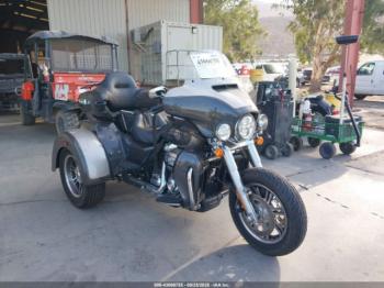  Salvage Harley-Davidson Flhtcutg