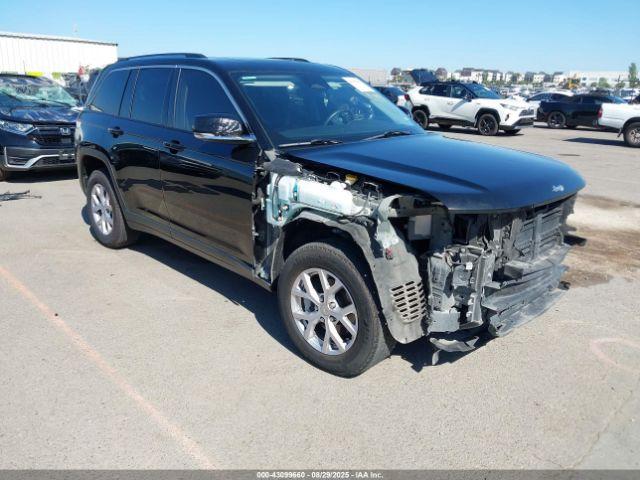  Salvage Jeep Grand Cherokee