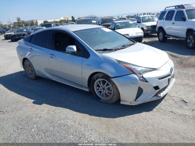  Salvage Toyota Prius