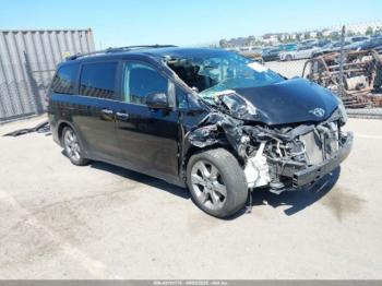  Salvage Toyota Sienna