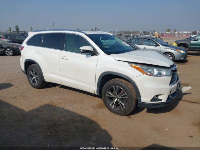  Salvage Toyota Highlander