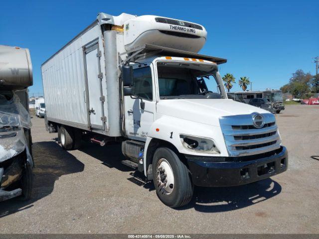  Salvage Hino 258 268