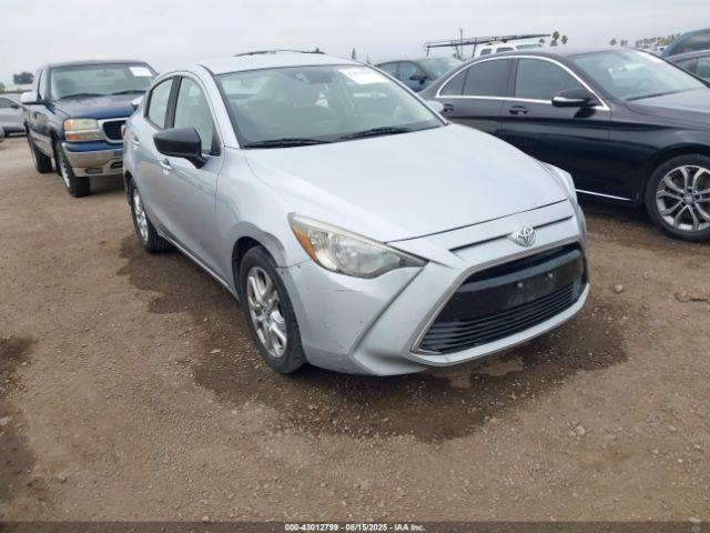  Salvage Toyota Yaris