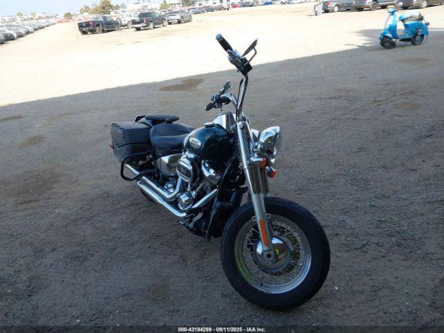  Salvage Harley-Davidson Flhcs