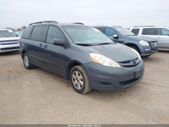  Salvage Toyota Sienna