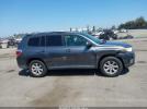 Toyota Highlander Base V6 Image 11