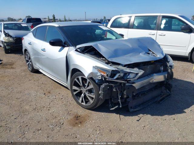  Salvage Nissan Maxima