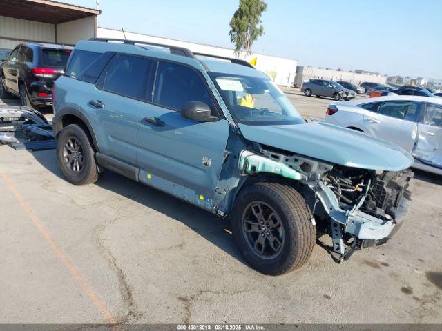  Salvage Ford Bronco