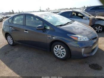 Salvage Toyota Prius
